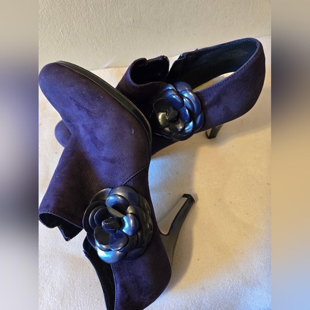 Anne Klein Women's  Shoes Suede  Purple  Zip Up Ankle Boots With flower Size 10M